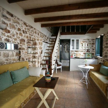 קאסיופי Christina'S Stone Cottage מראה חיצוני תמונה